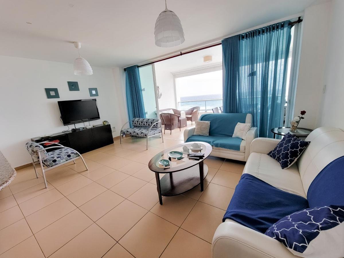 Marbella Beachfront 2Br Apt フアン・ドリオ エクステリア 写真